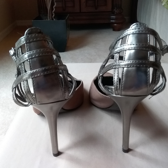 Shoes - Picture 2 of 3